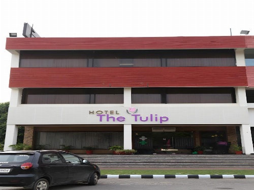 Hotel The Tulip image 1